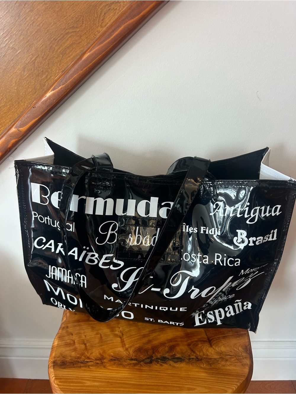 Beautiful PVC souvenir tote in Black Script-Print Patent ❤️15x11x5